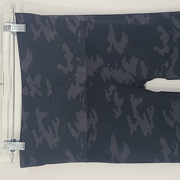 NWT Spanx camo look at me now leggings XL - Picture 8 of 9